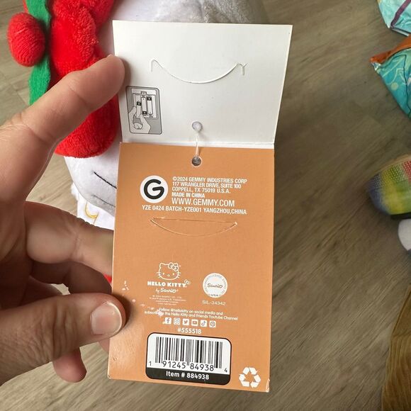 Gemmy Sanrio Hello Kitty Christmas Musical Side Stepper Animated Plush CVS 2024 - Picture 5 of 7